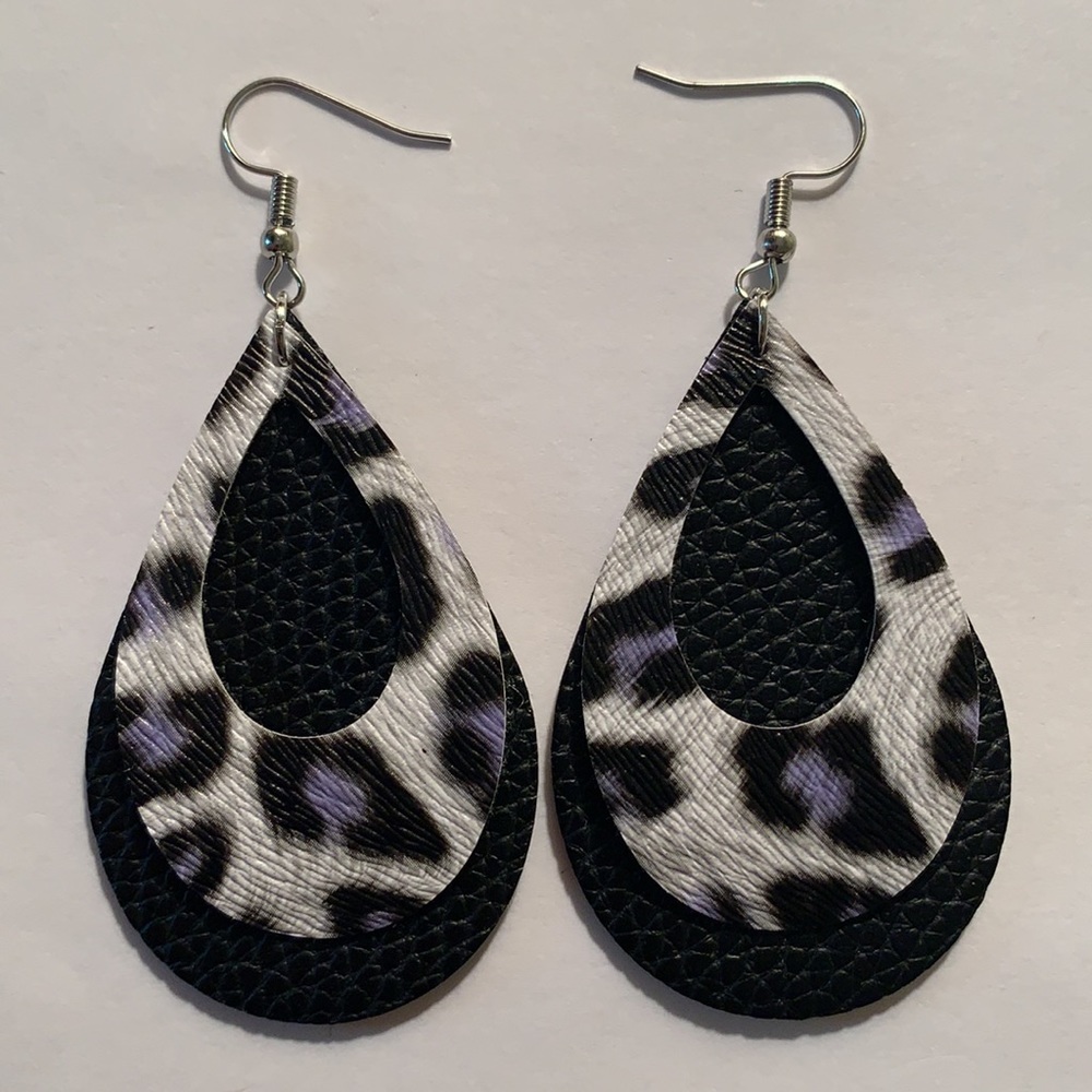 🖤Pick Any 3 for $12🖤 Faux Leather Teardrop Dangle Earrings Animal Print - Picture 2 of 5